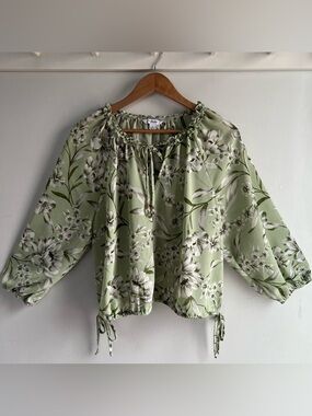 77 Park Women’s L Large Green Floral Peasant Blouse Tie Neck Balloon Sleeve NWT
